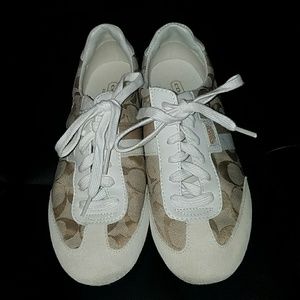 Authentic Ivory Coach tennis shoes Sz 6