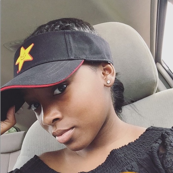 Meet your Posher, Jasmine - Picture 2 of 2