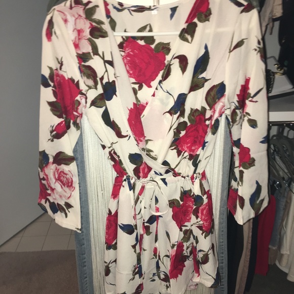 🌹Sexy summer Floral Romper🌹 - Picture 5 of 7