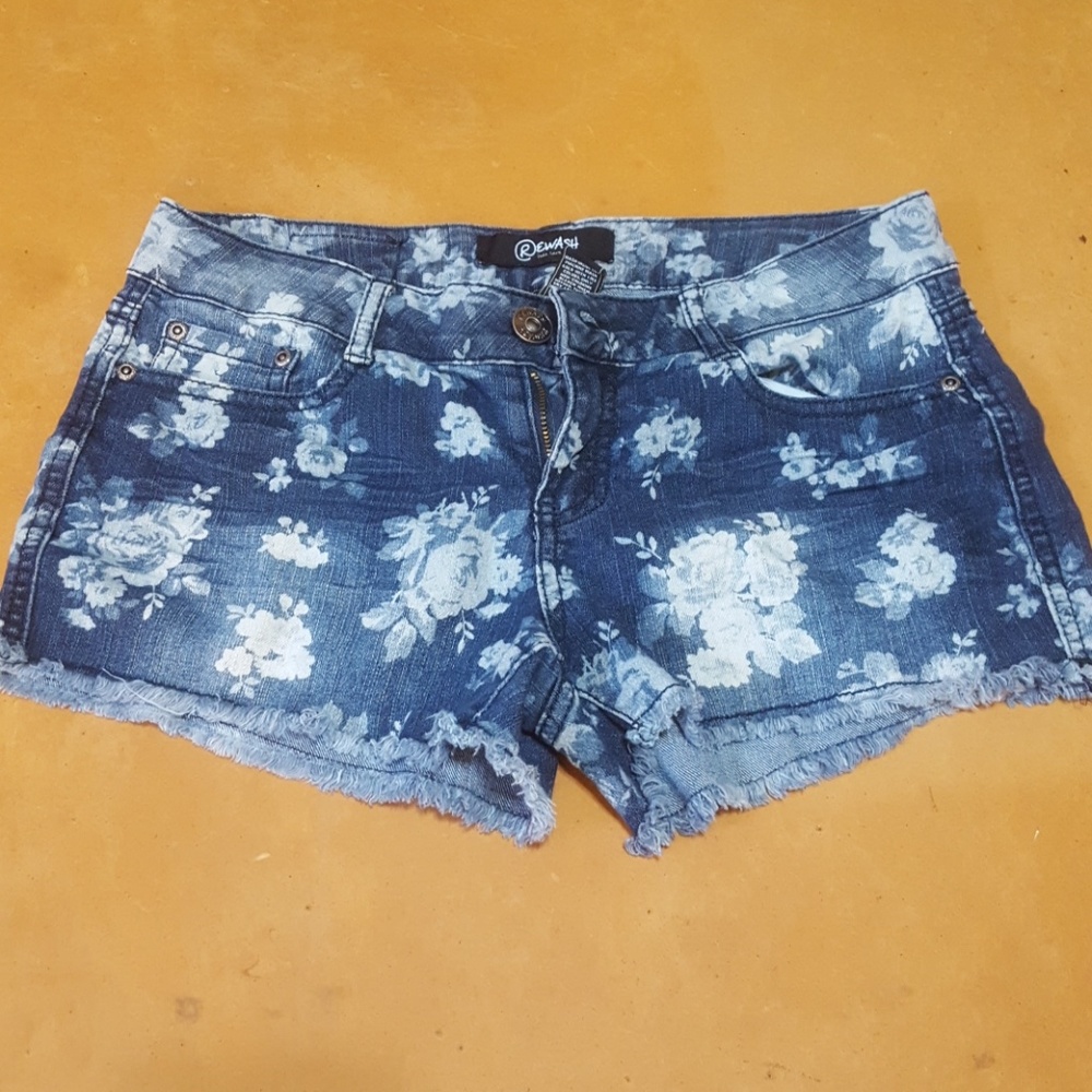 Floral Patterned Jean Shorts