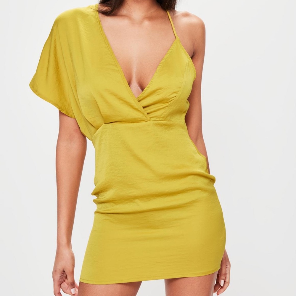 Missguided woman's yellow dress