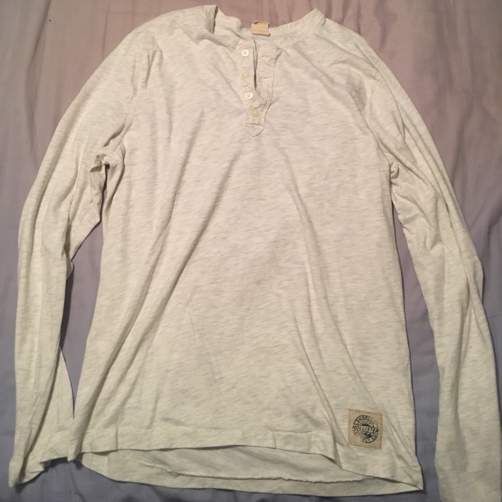 Hollister Large long sleeve button t shirt
