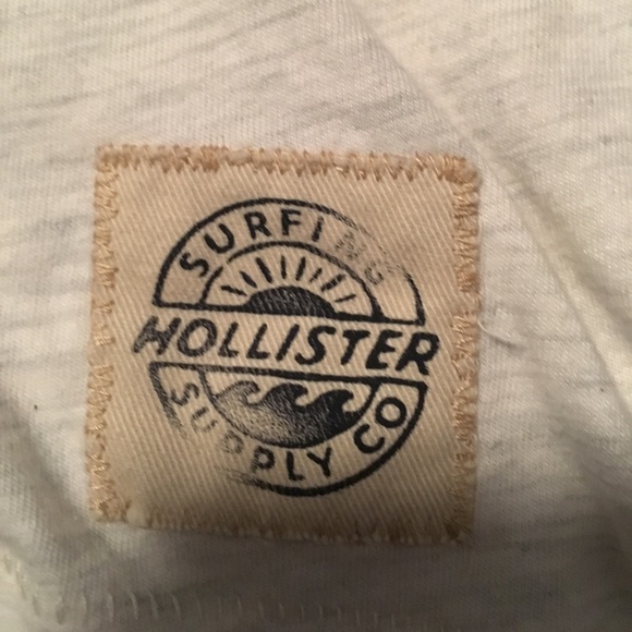 Hollister Large long sleeve button t shirt - Picture 2 of 4