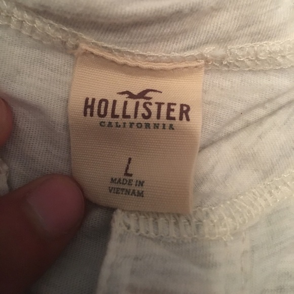 Hollister Large long sleeve button t shirt - Picture 3 of 4