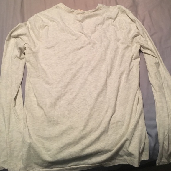 Hollister Large long sleeve button t shirt - Picture 4 of 4