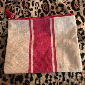 MUD PIE CLUTCH/MAKEUP BAG!!! *NWOT*