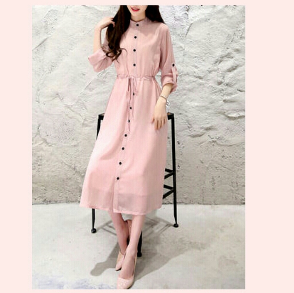 SOLD! Retro-style Soft Pink Dress! 😍❤