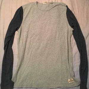 Large hollister long sleeve t shirt