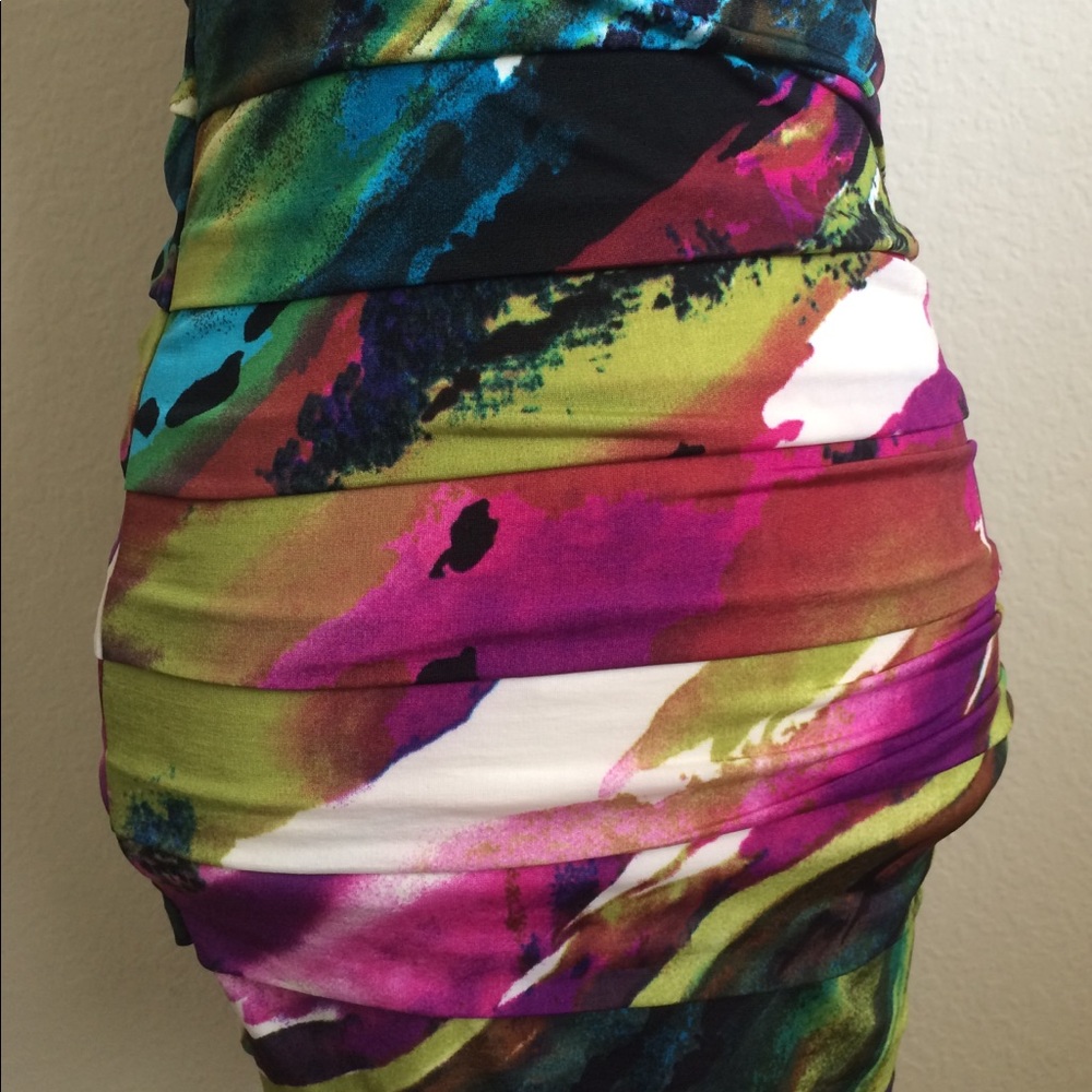 Dress 👗 - Picture 2 of 4