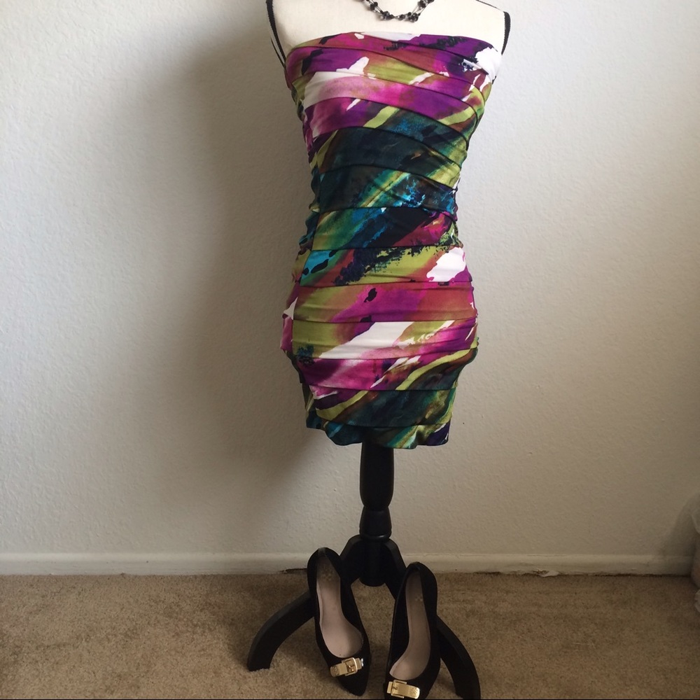 Dress 👗 - Picture 3 of 4