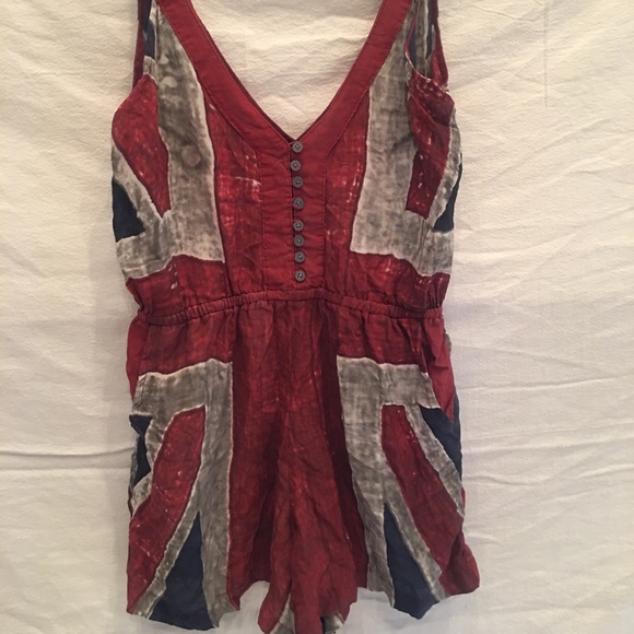 Romper - Picture 1 of 4