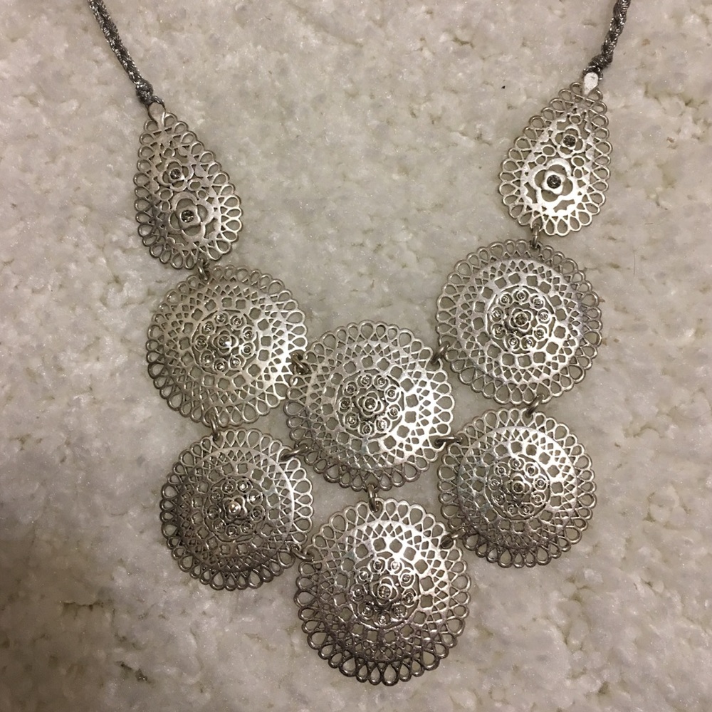 Stella and Dot Medina bib necklace