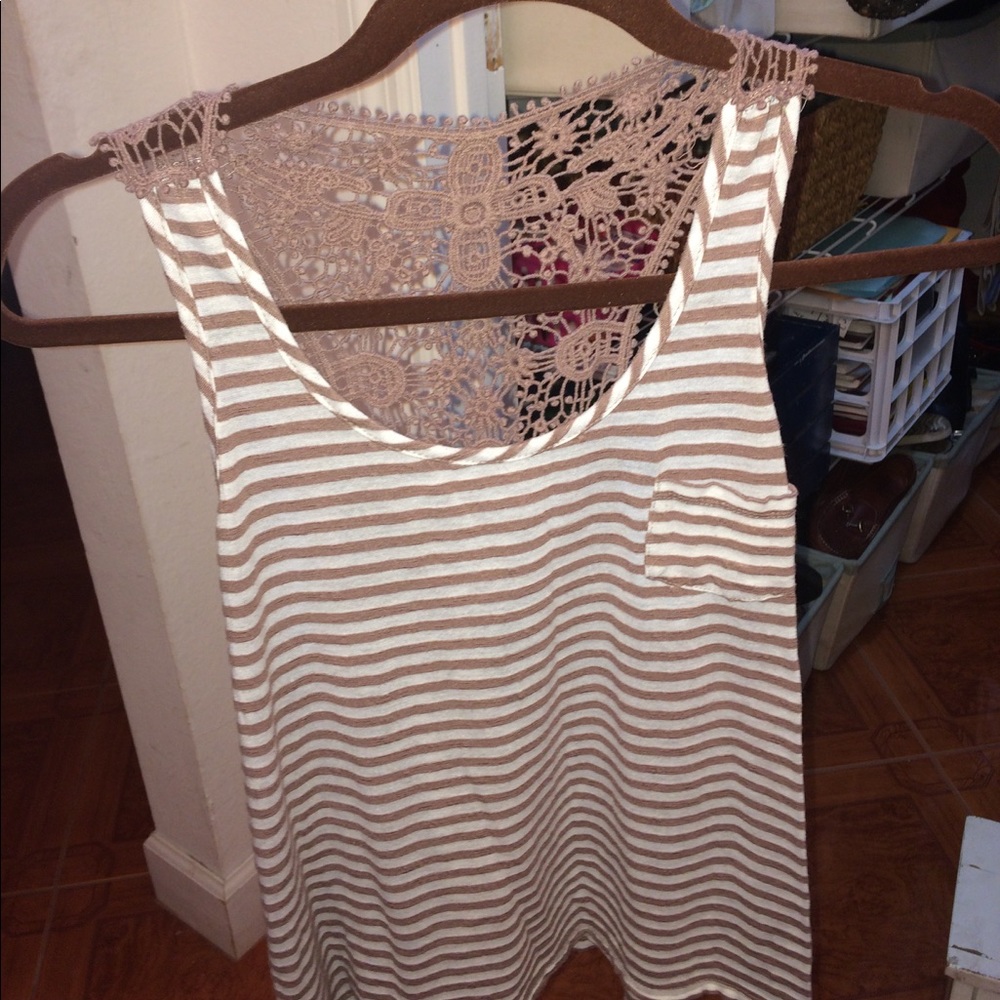 Striped tank with lace detail 🙂