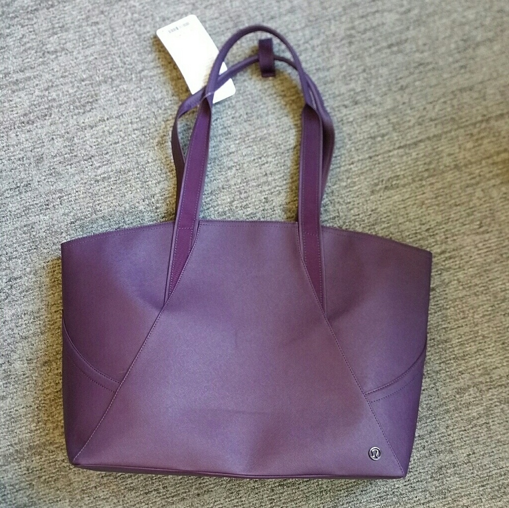 NWT Lululemon All Day Tote Darkest Magenta