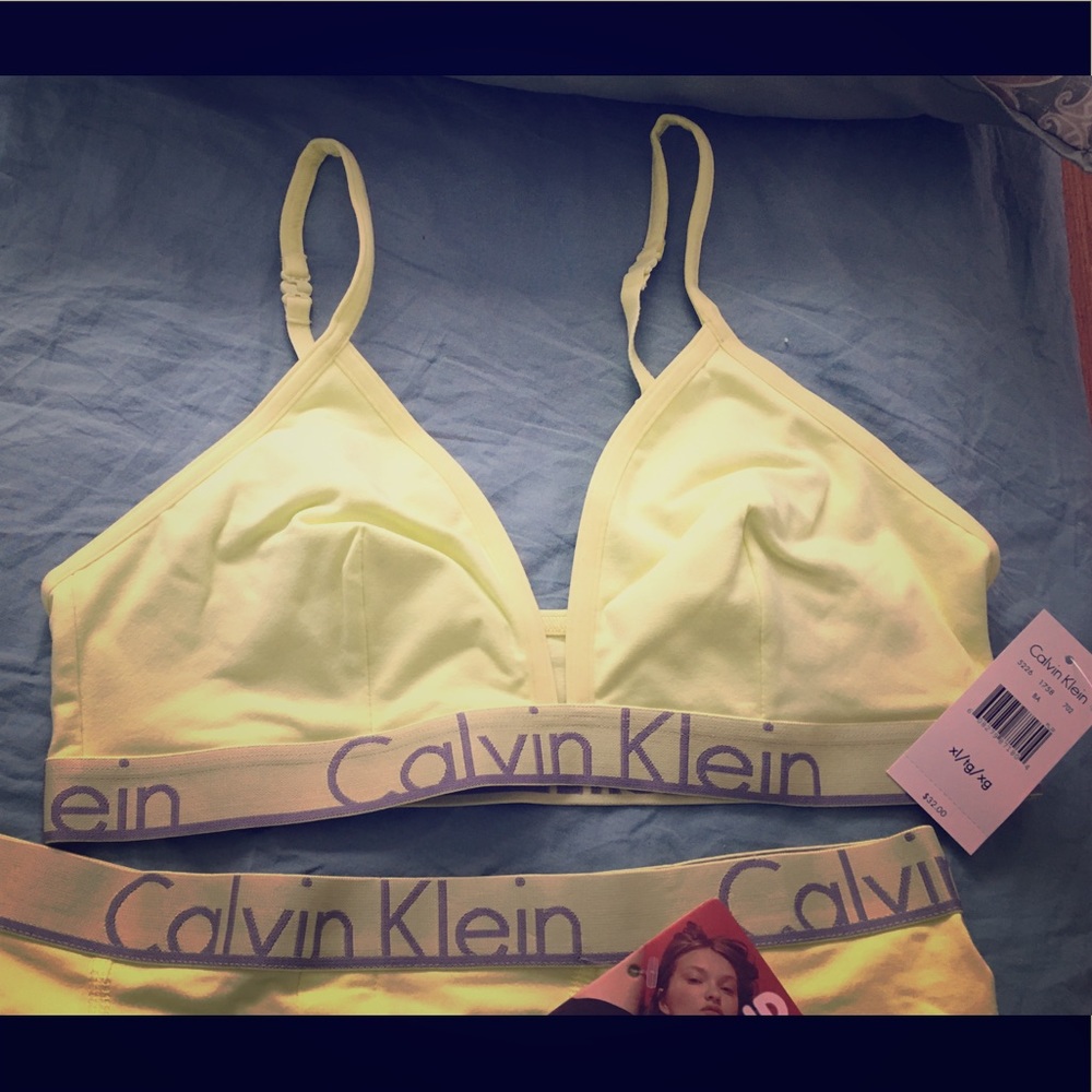 NWT" Calvin Klein Woman Bra