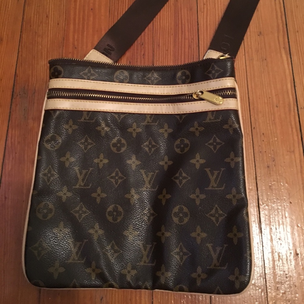 Cross body LV bag