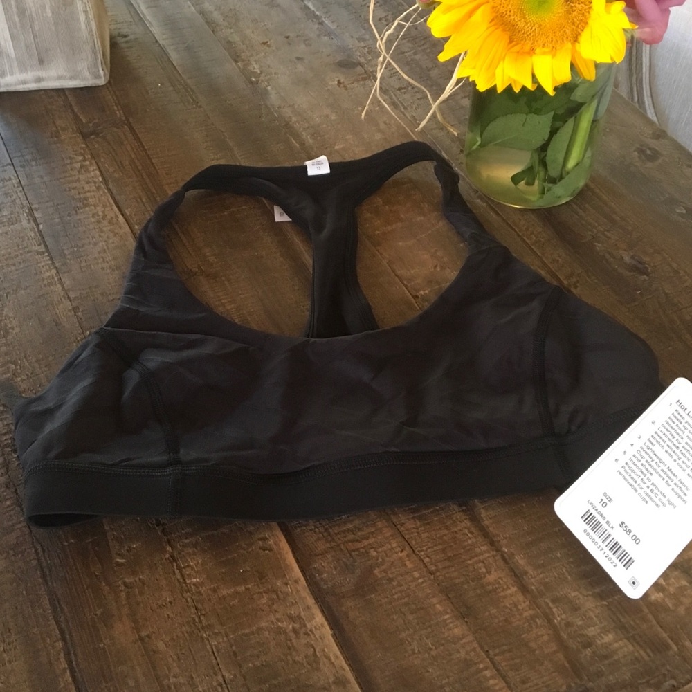 NWT Lululemon Workout Top!