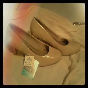 Patented leather pumps