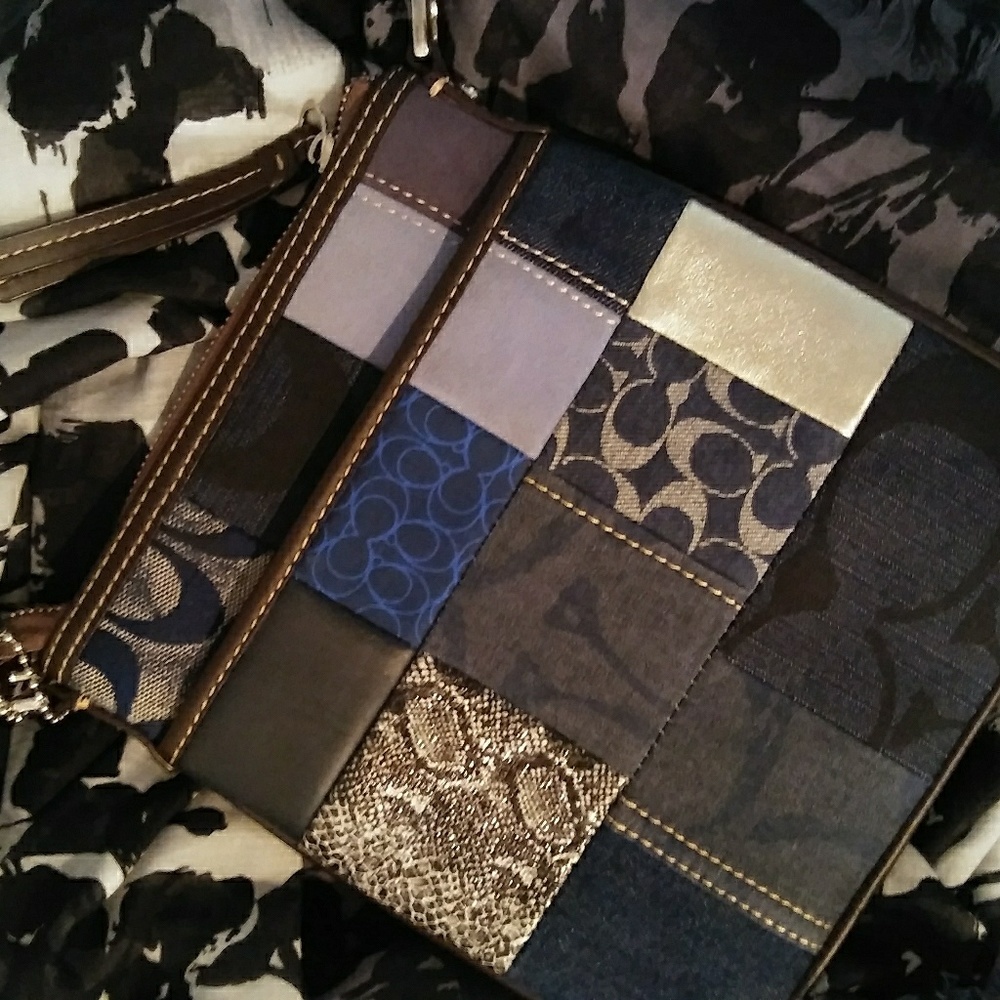 Patchwork Crossbody Coach Purse!!