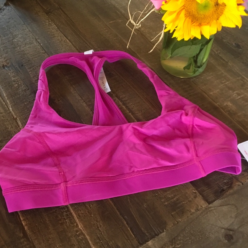 NWT Lululemon Workout Top!