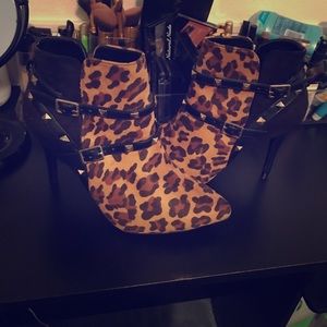 Beautiful Cheetah print booties