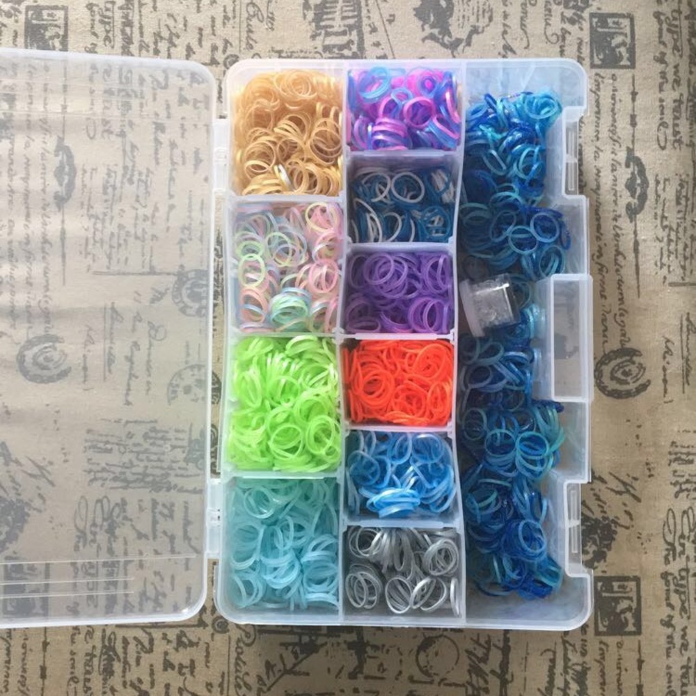 Rainbow loom bands