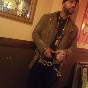 Meet your Posher, Charles