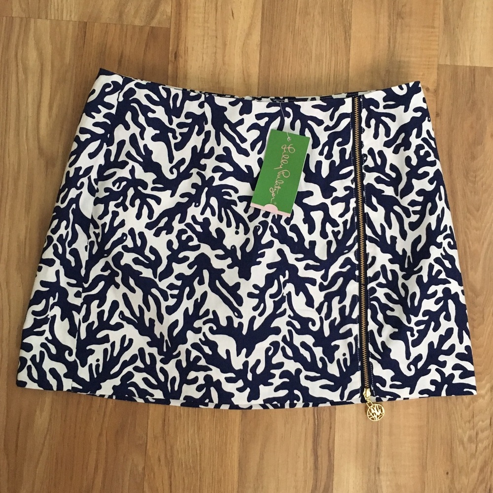 NWT Lilly Pulitzer Auden Skort in Navy Treasure