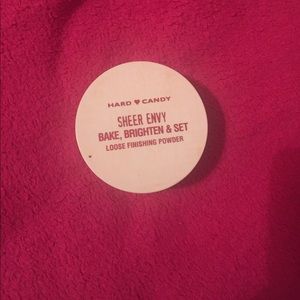Hard Candy Loose Finishing Powder