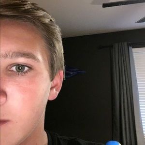 Meet your Posher, Jj