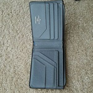 Louis Vuitton men wallet Louis Vuitton men wallet