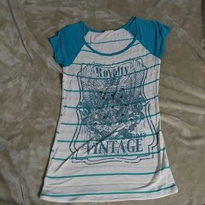 Graphic top