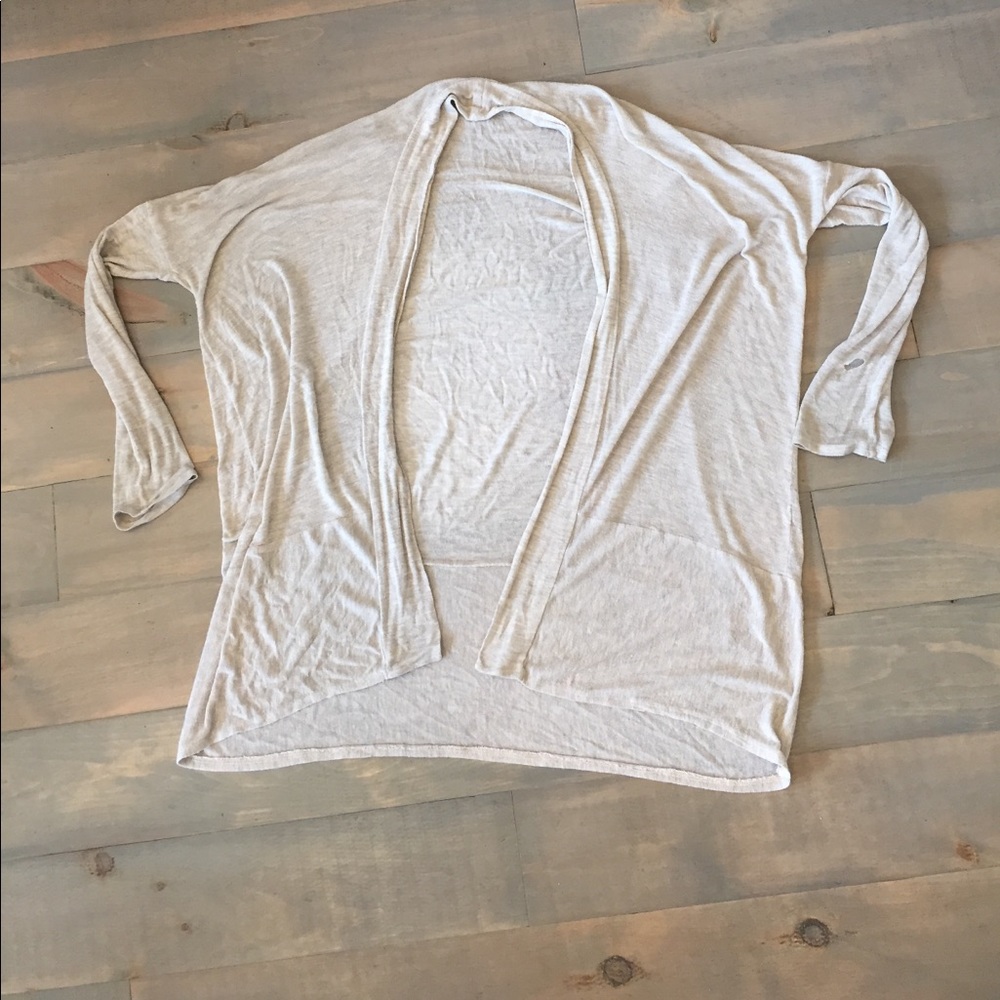 Tillys Loose and Flowy cardigan