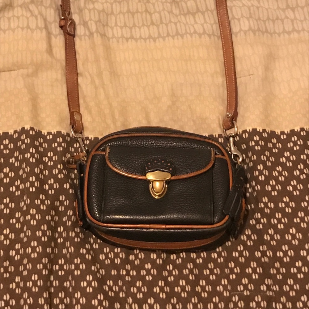 Vintage Authentic Dooney & Bourke Leather Bag
