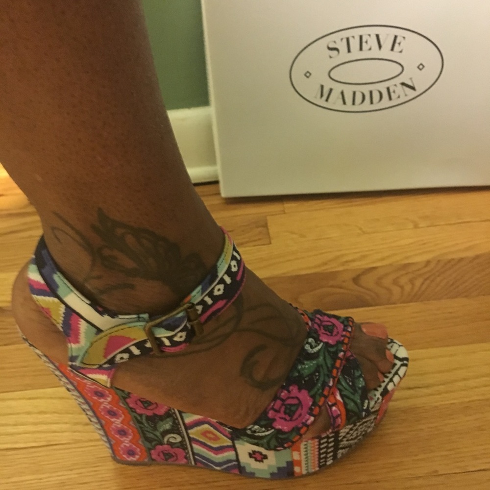 Winonna Bright Multi color wedges by Steve Madden