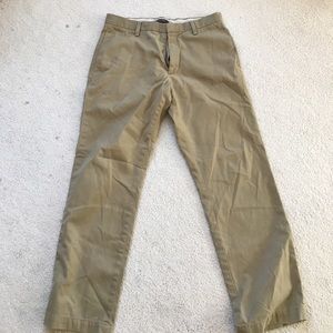 Banana Republic Men's Gavin Chino 31x30 khakis