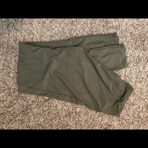 New green Lularoe leggings without tags