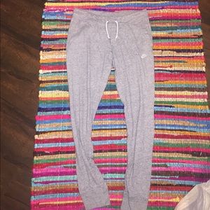 NIKE JOGGERS