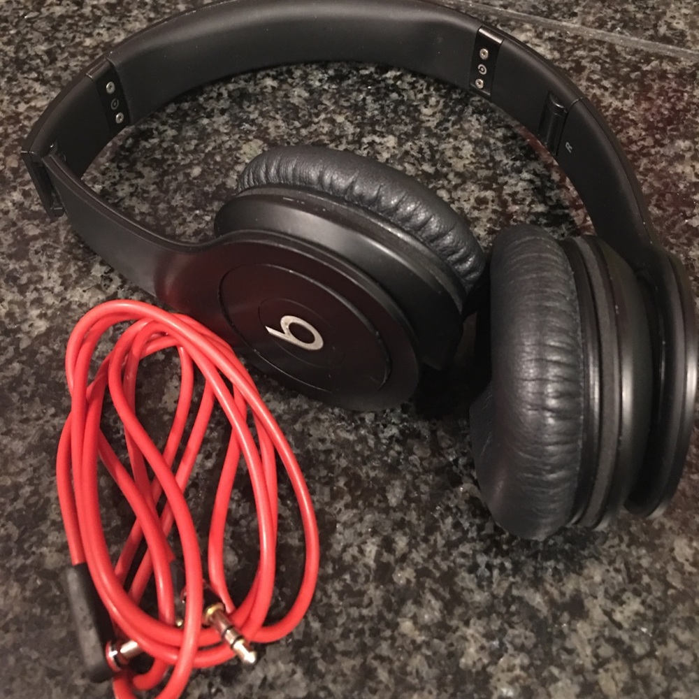 Beats Solo HD
