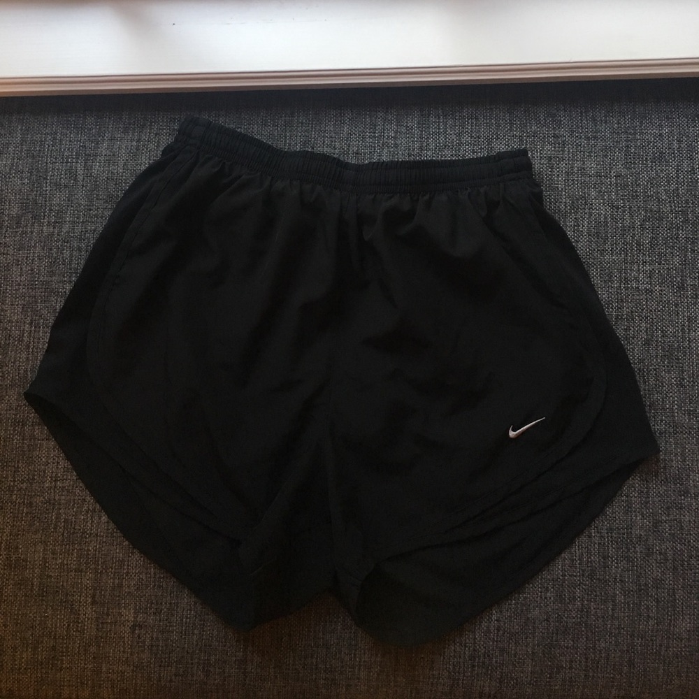 Black Nike shorts
