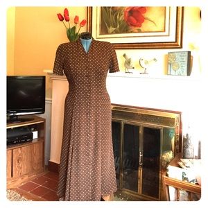 Vintage style Beautiful Brown polka dot dress.