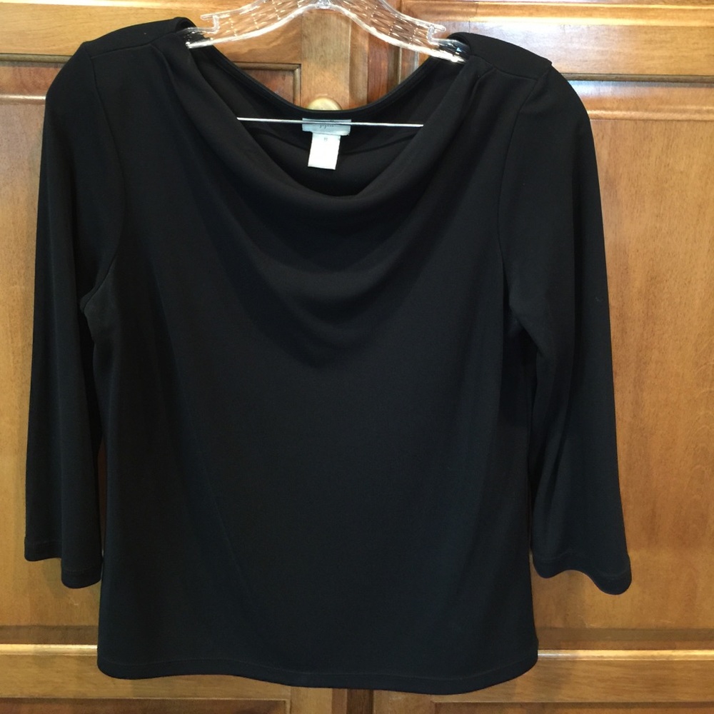 SOLD.    Black 3/4 sleeve blouse