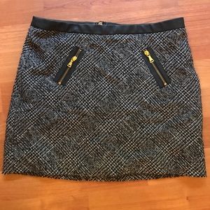 Express mini skirt