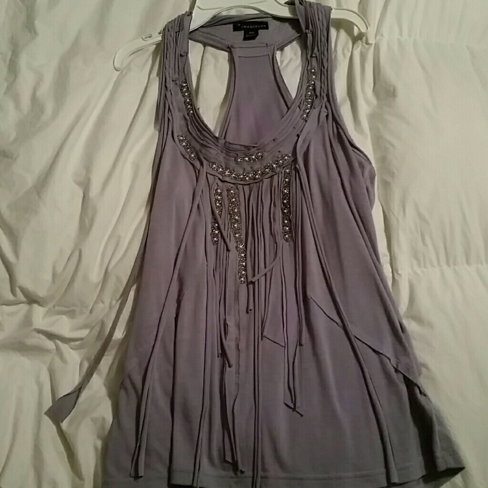Pretty pulled tank top. Size M. Never worn.