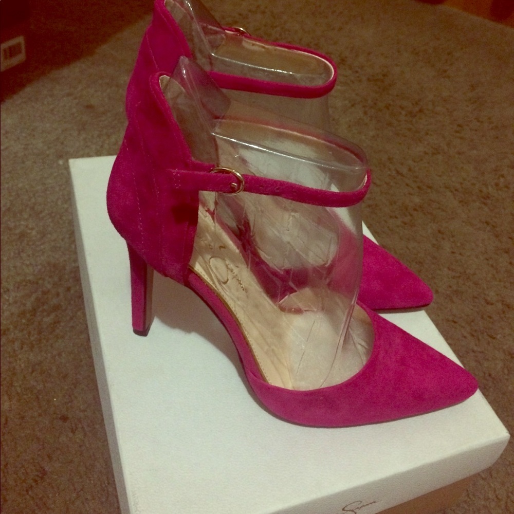 Fuchsia tulip petal heels. Brand new in box!