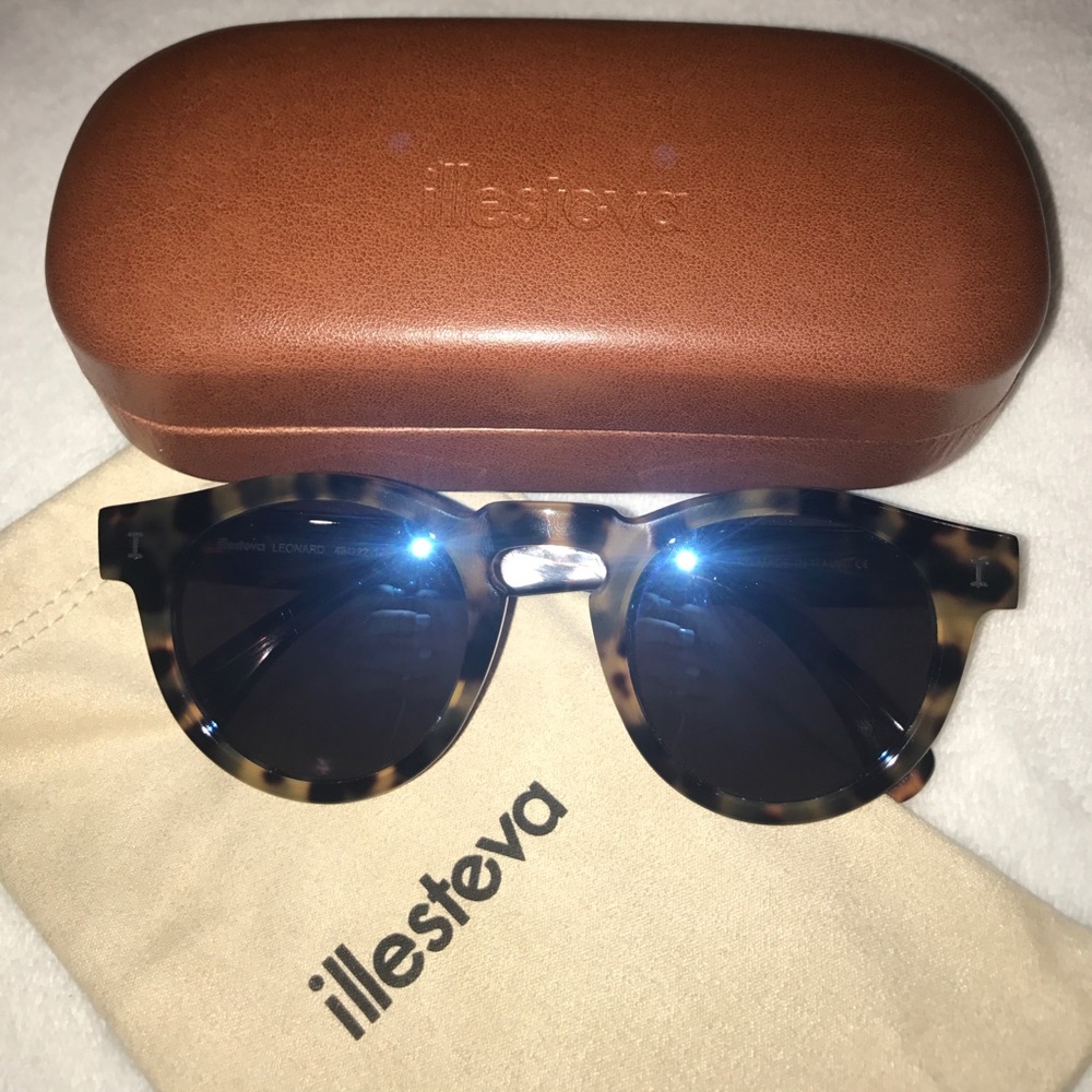ILLESTEVA Leonard Sunglasses - tortoise and blue