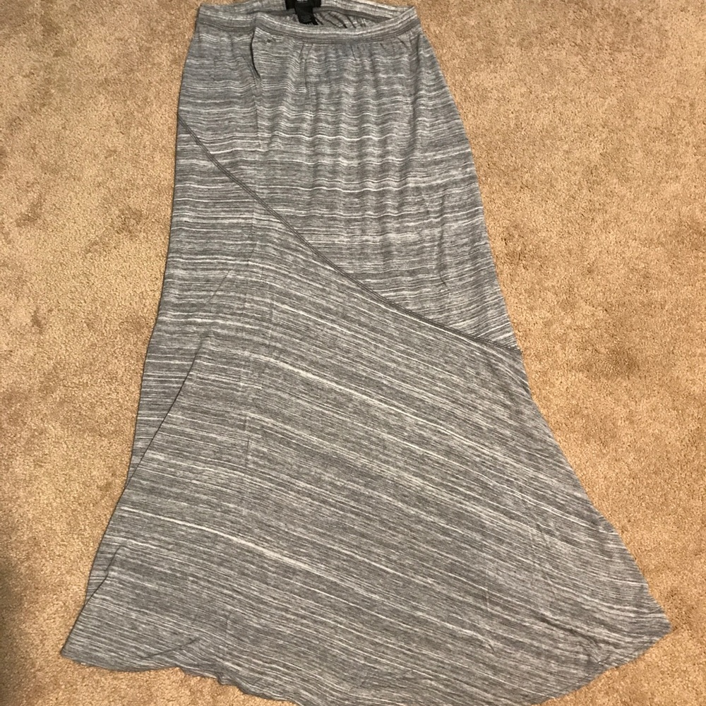 XS Grey & White Maxi Skirt
