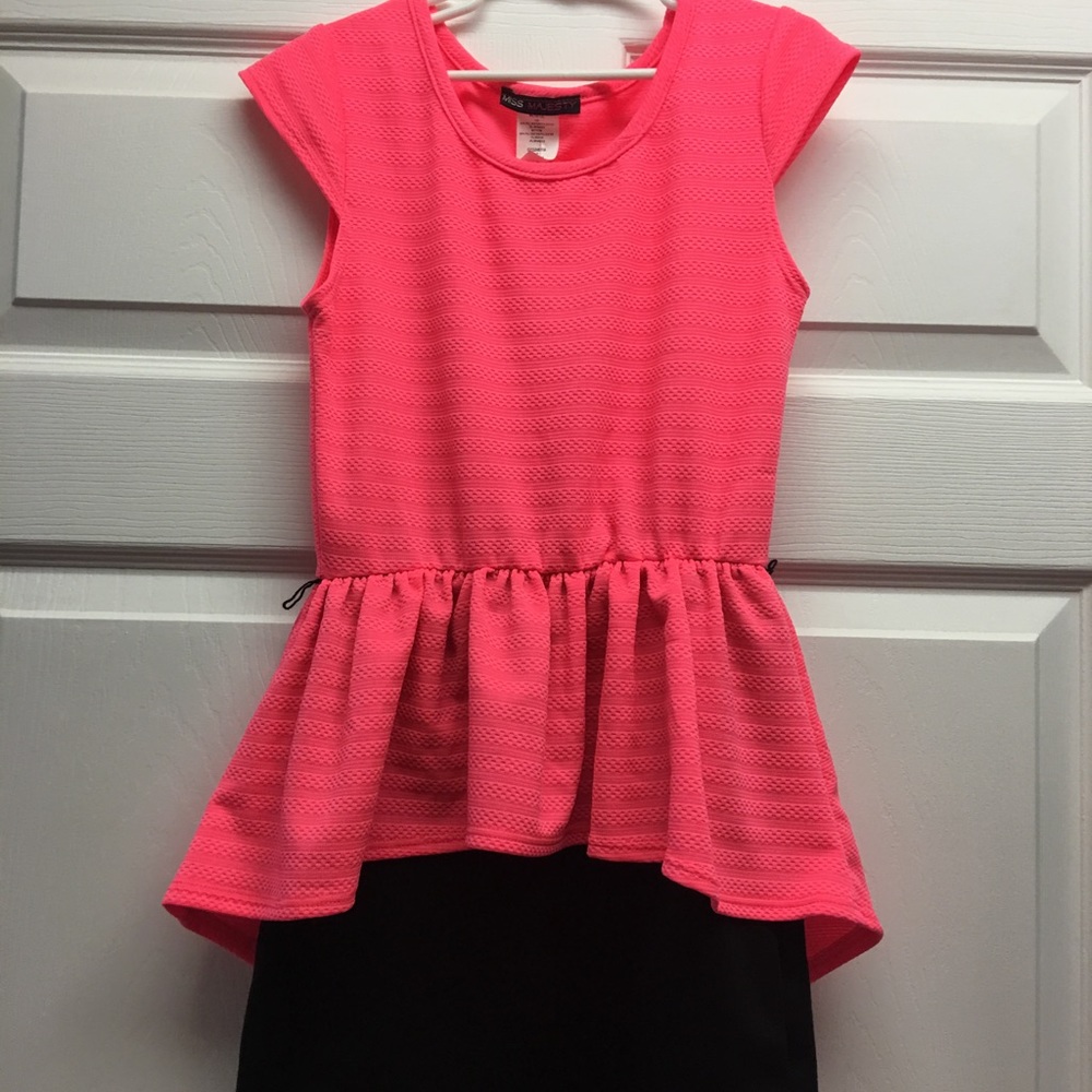 Girls Cute Peplum dress.  Size 10/12. Coral/black