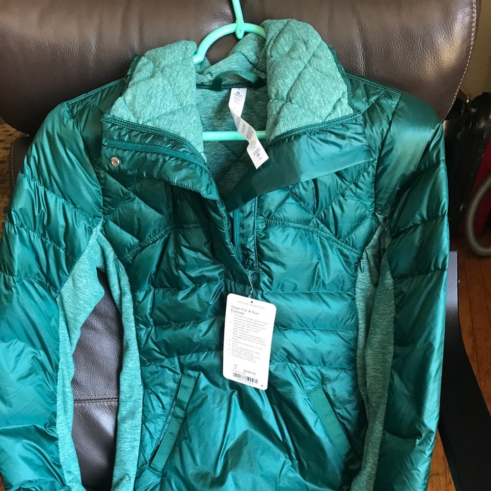 Lululemon Down for Run pullover