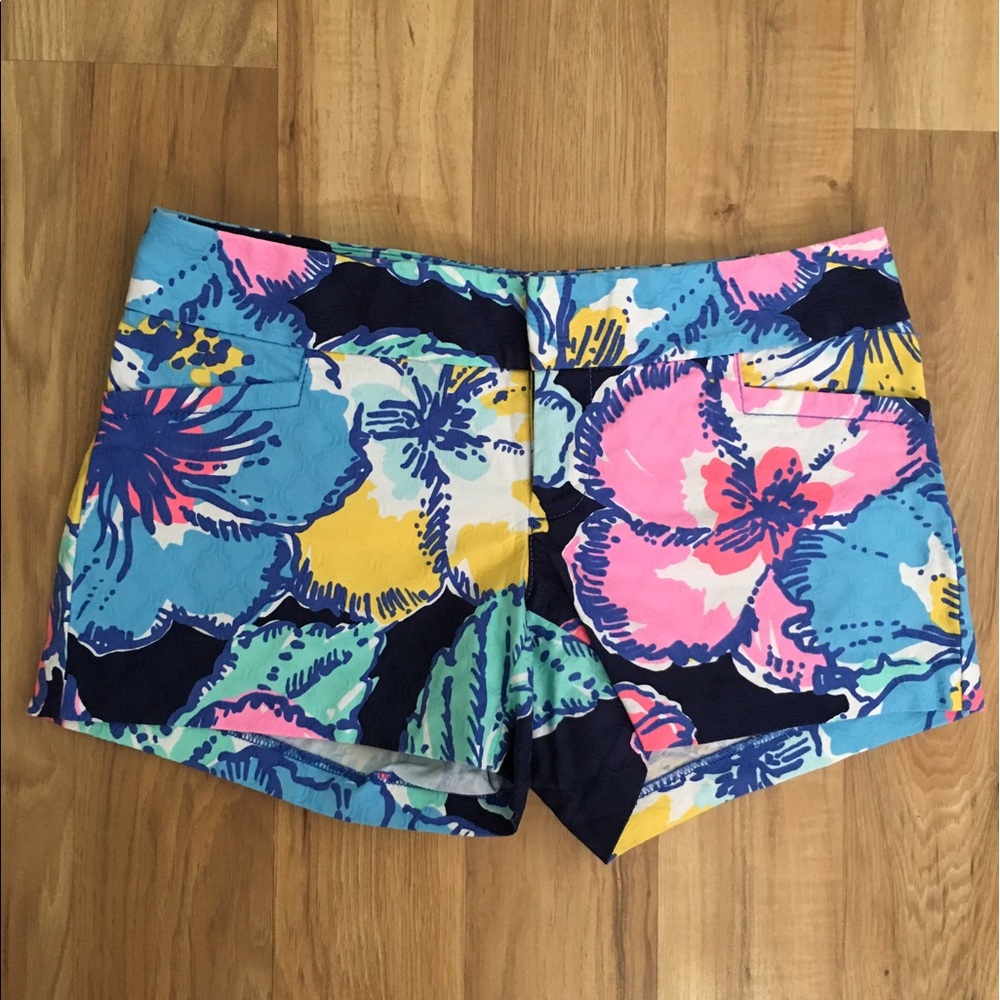 EUC Lilly Pulitzer Ellie Shorts in Navy Big Flirt